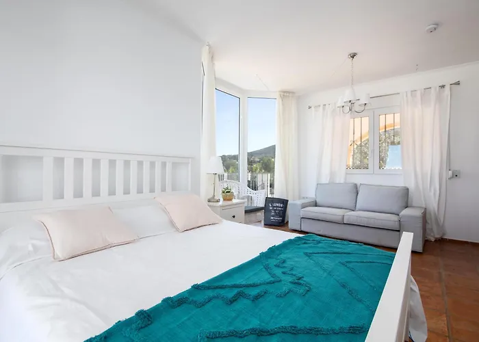 Castillo De Troya Villa *