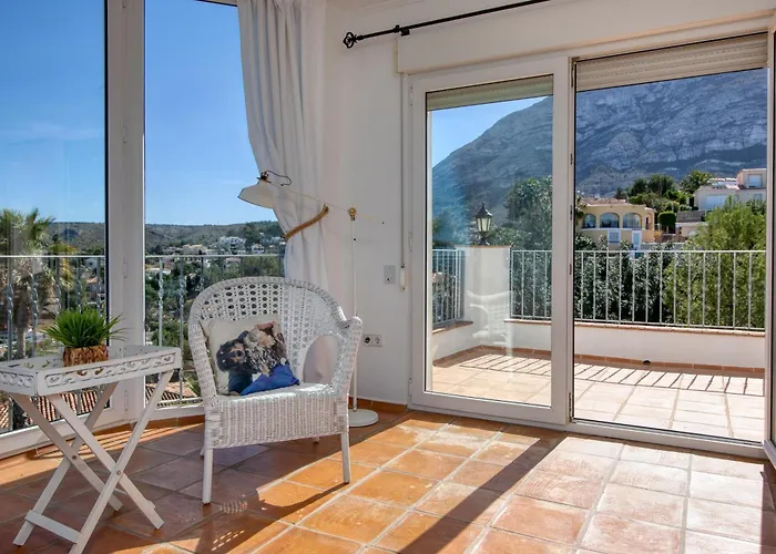 Castillo De Troya Villa *